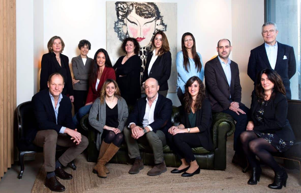 Almendros - administracion fincas y agencia inmobiliaria barcelona_